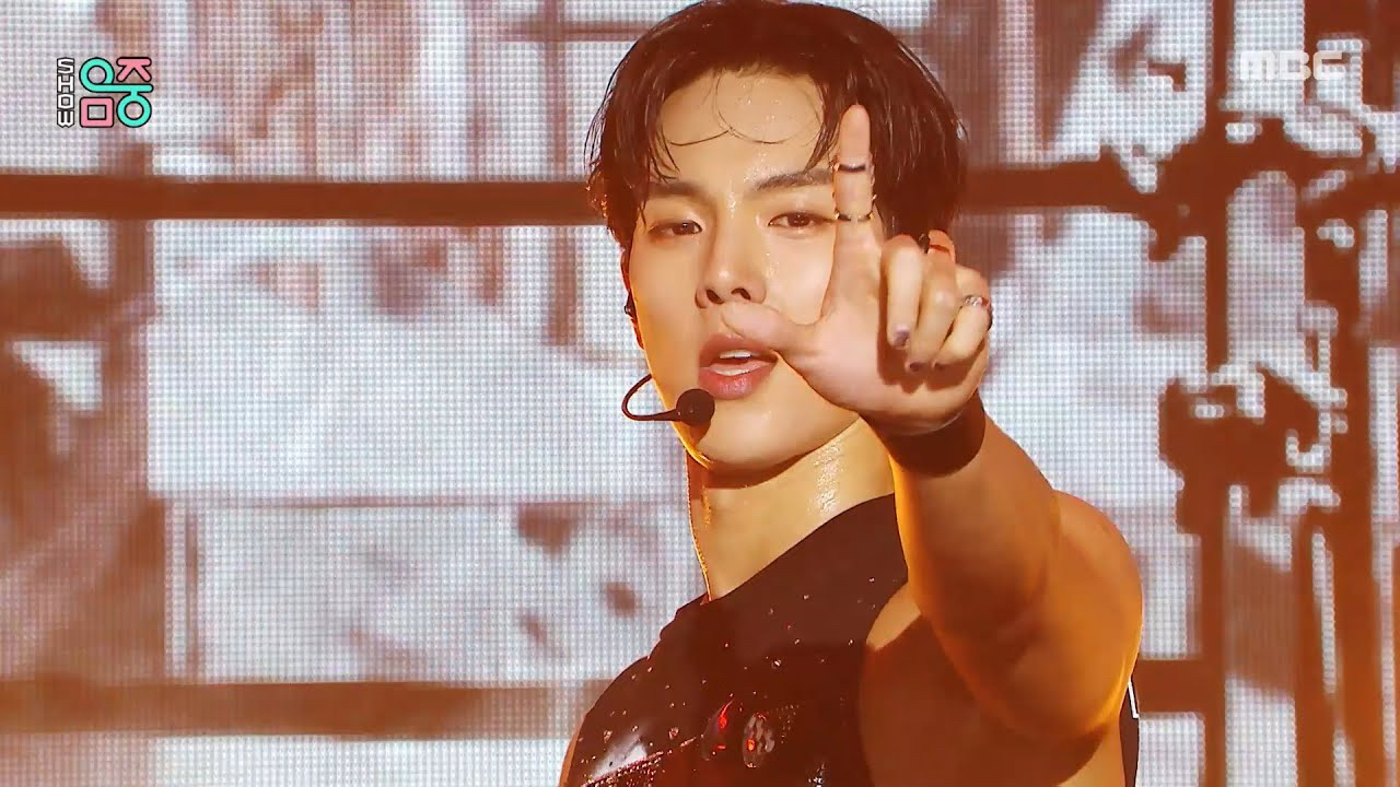 Popular K-POP post loved by fans