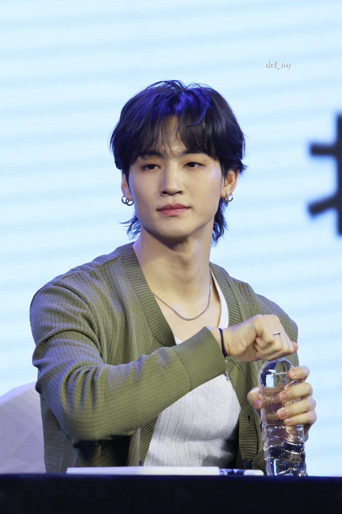 JAY B (GOT7)的幕后花絮