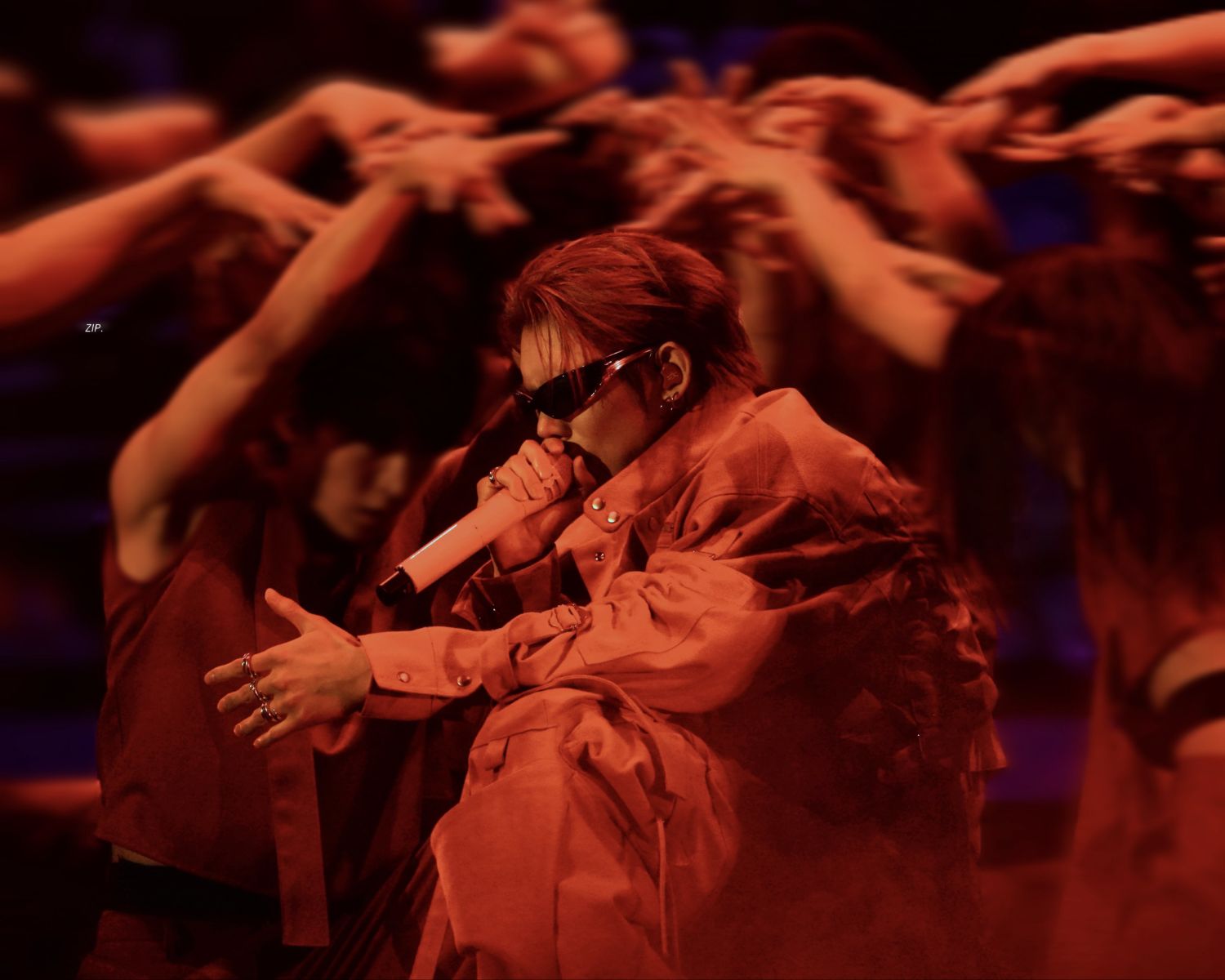 然竣 (TOMORROW X TOGETHER)的最新照片