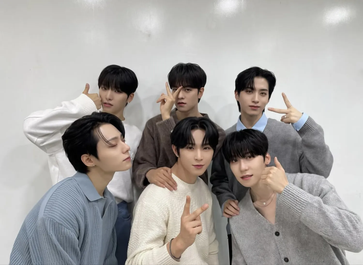 ONEUS的最新照片