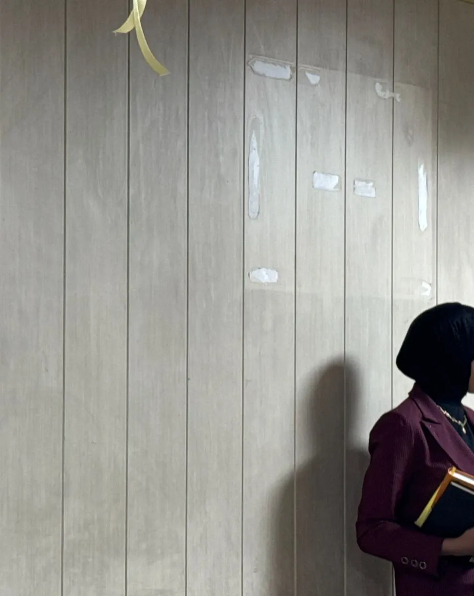 Behind-the-scenes cut of Board