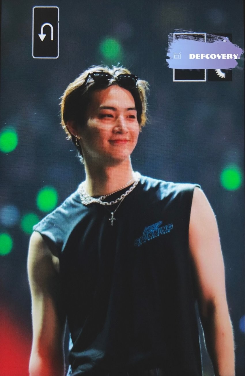 Recent activity shot of JAY B (GOT7)