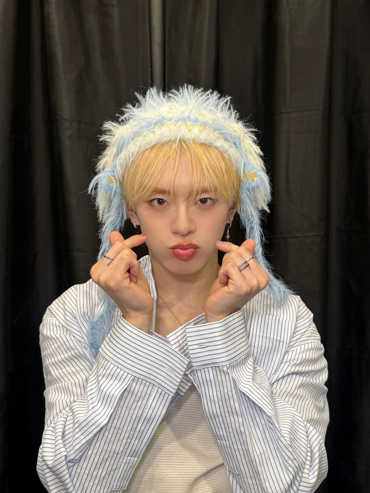 Recent activity shot of Kangmin (VERIVERY)