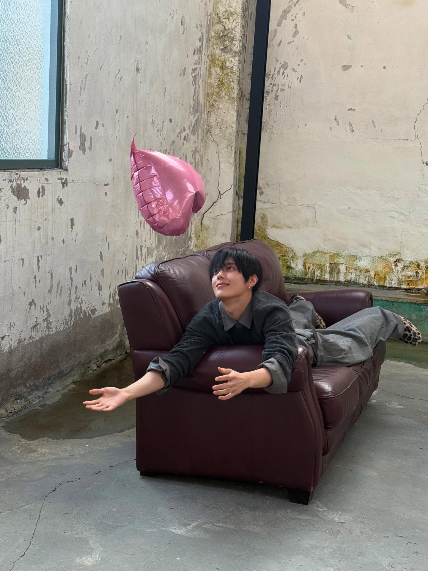 A moment captured by Leejeong (WHIB)'s fan