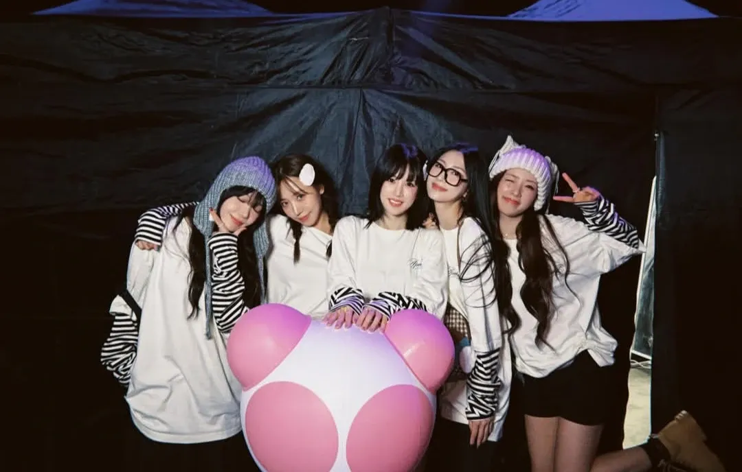 Recent activity shot of Apink