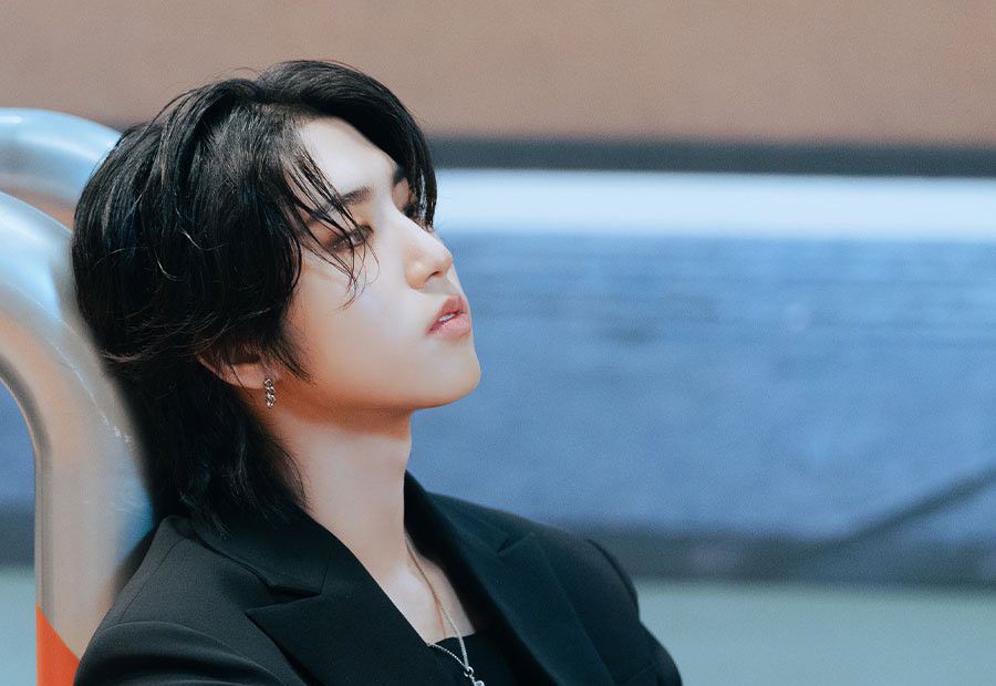 Behind-the-scenes cut of HAN (Stray Kids)