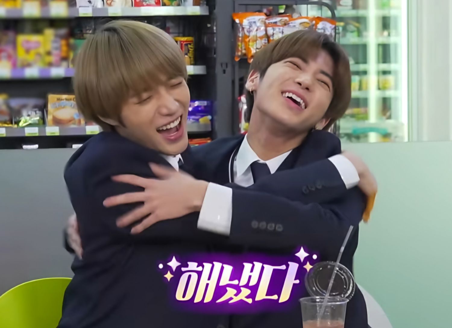 太顯 (TOMORROW X TOGETHER)的最新活動照片