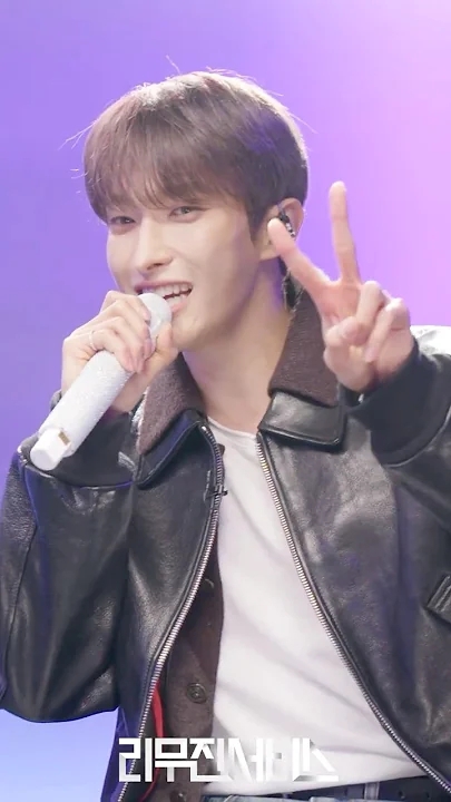 Today's most popular wallpaper in the DK (SEVENTEEN) community