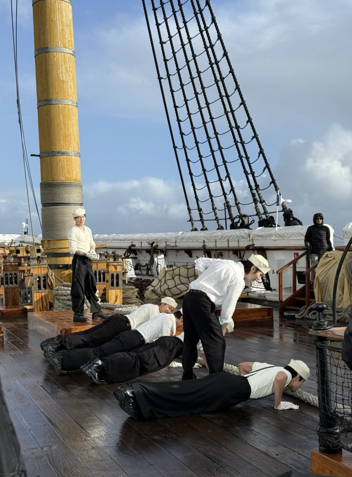 Foto aktivitas terbaru BTS