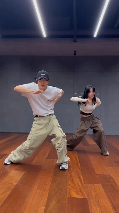 형준 (CRAVITY)의 최신 사진