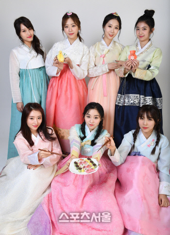 Foto aktivitas terbaru DREAMCATCHER