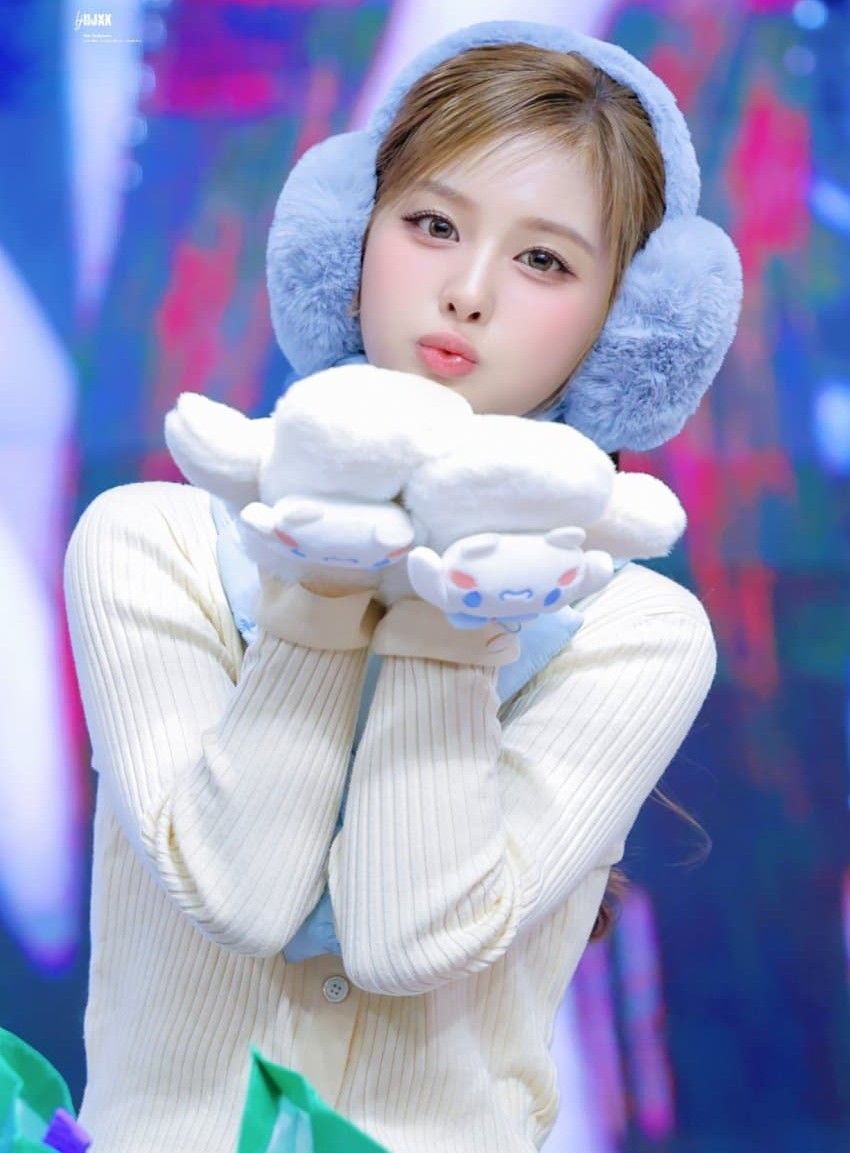 Momen yang diabadikan oleh penggemar Sullyoon (NMIXX)