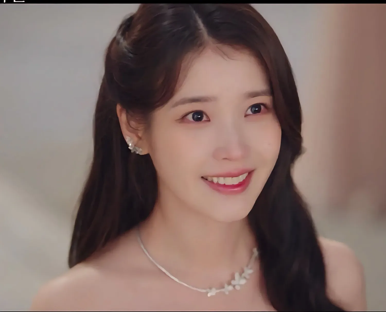 IUの最近の活動写真