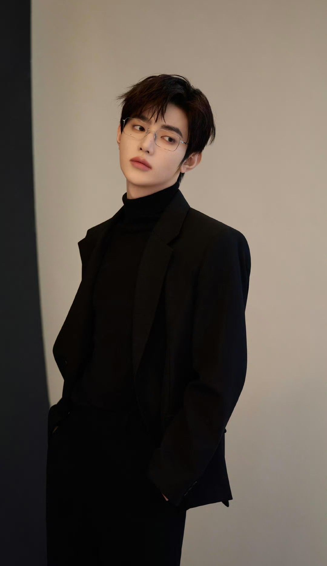 Today's most popular wallpaper in the Zhang Hao (ZEROBASEONE) community