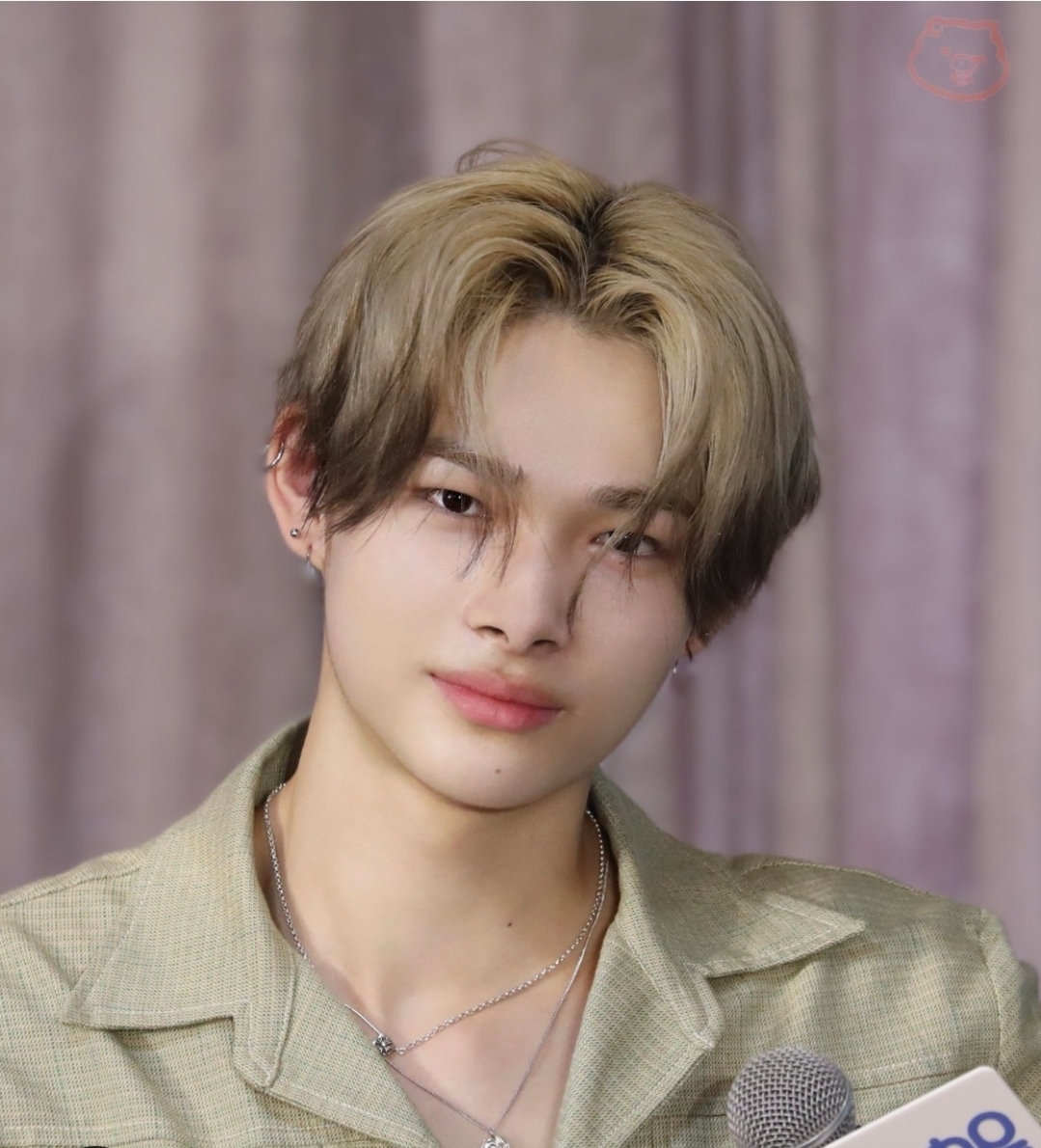 NI-KI (ENHYPEN)的最新照片