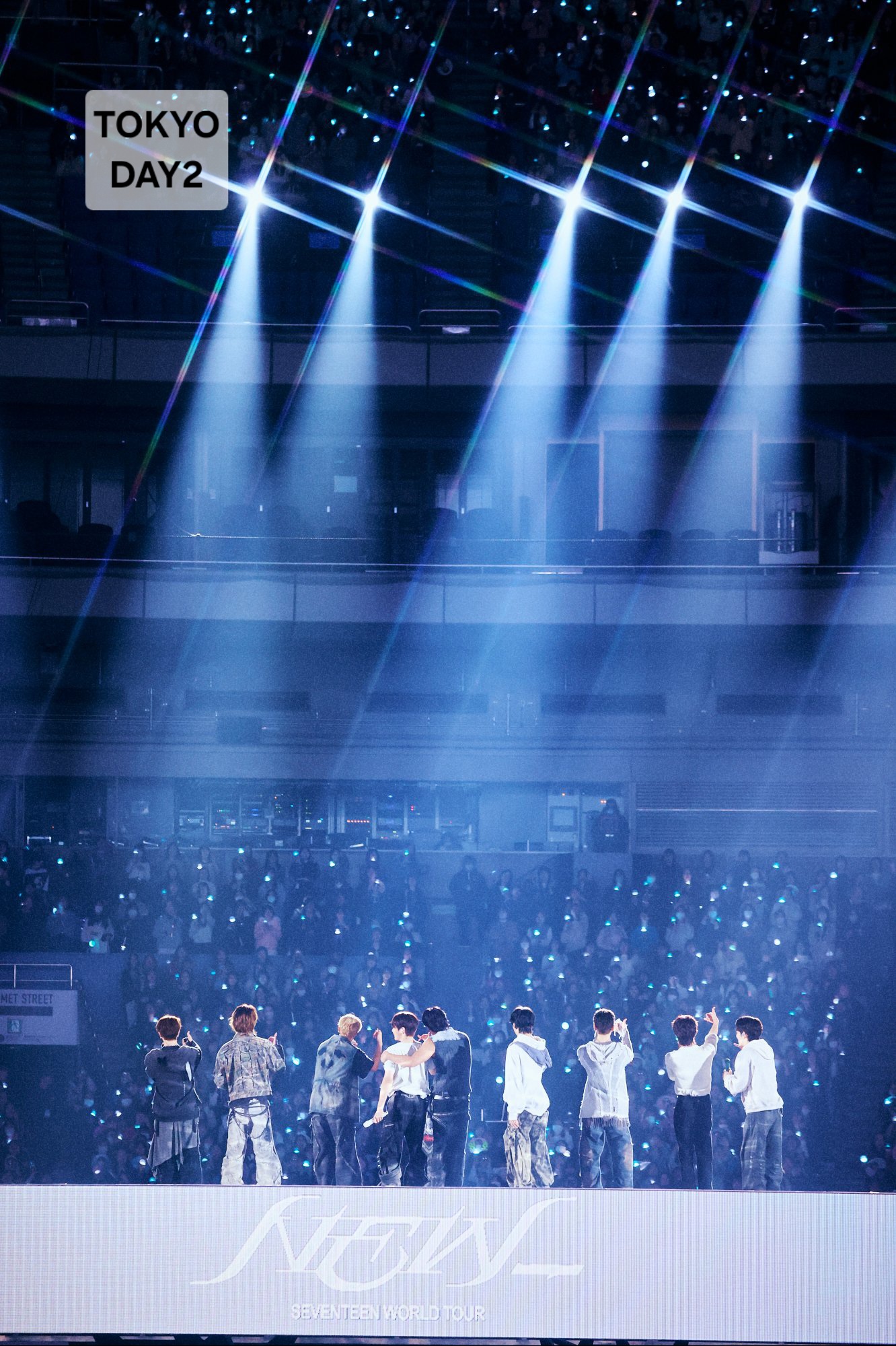 A moment captured by Mingyu (SEVENTEEN)'s fan