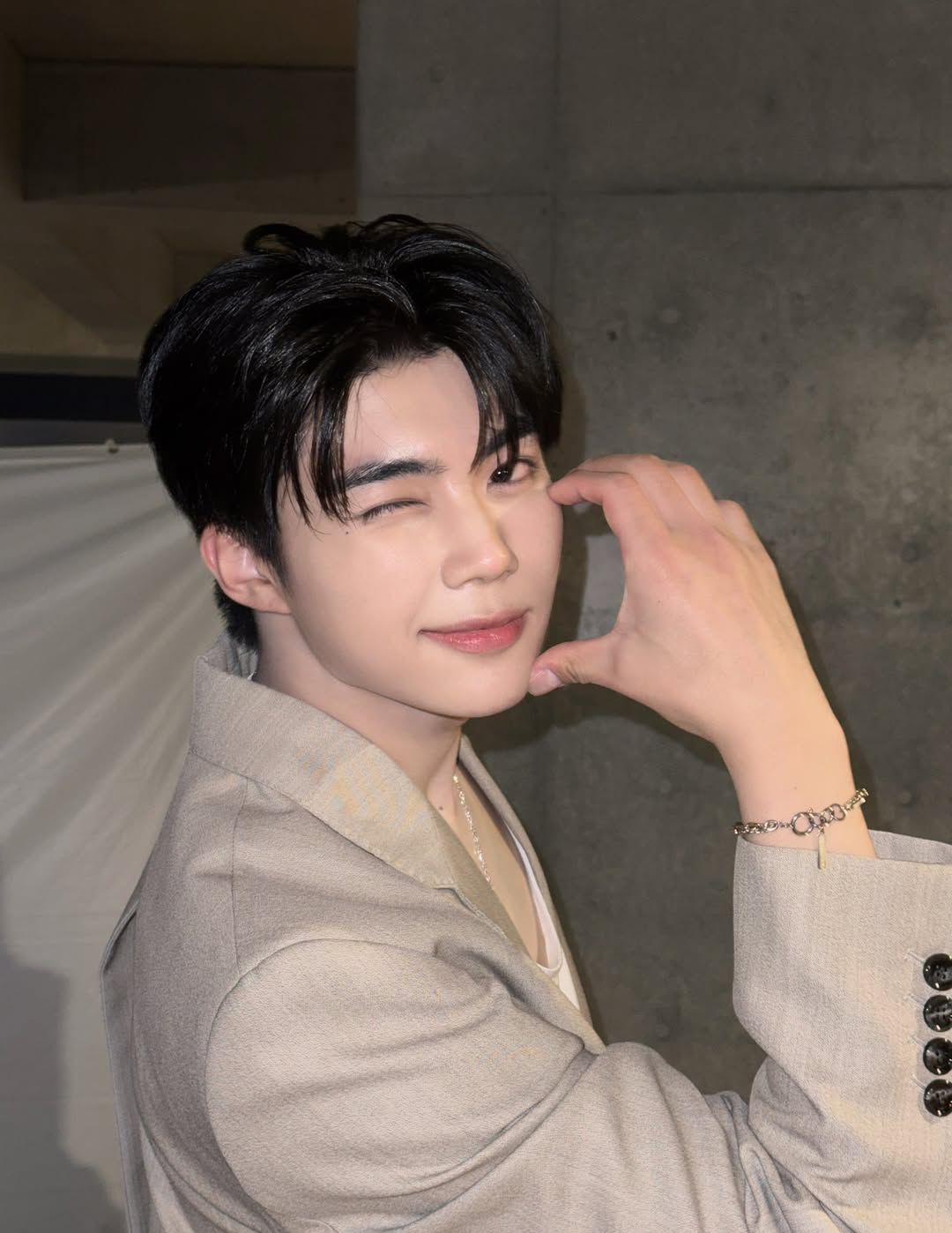 Recent activity shot of Park Gunwook (ZEROBASEONE)