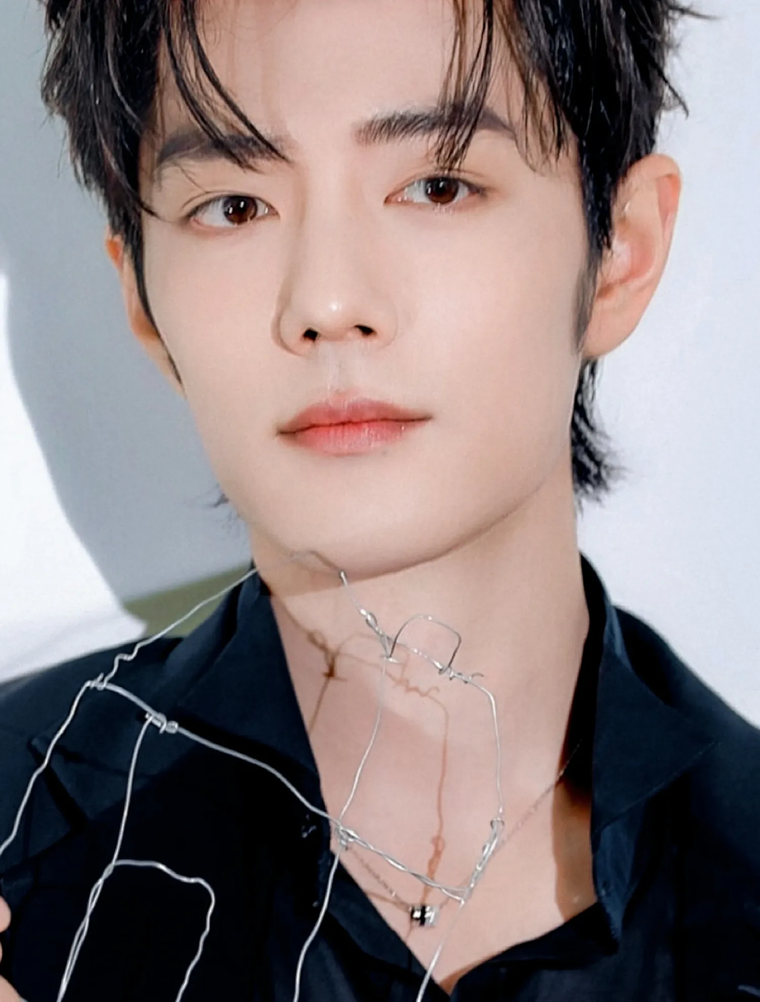 Behind-the-scenes cut of Xiao Zhan