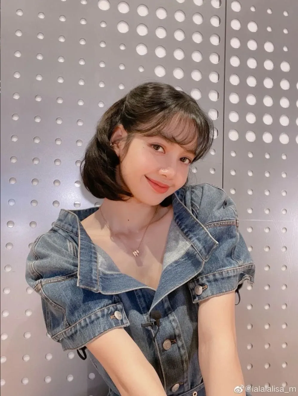 Feed komunitas K-pop terpanas hari ini