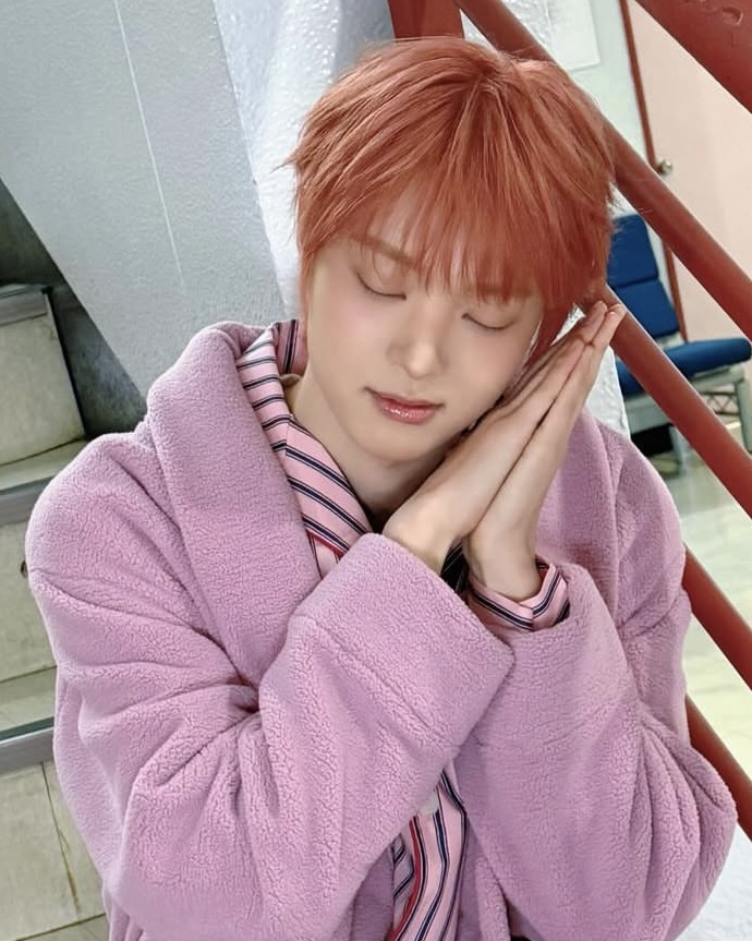 A moment captured by EJ (&TEAM)'s fan