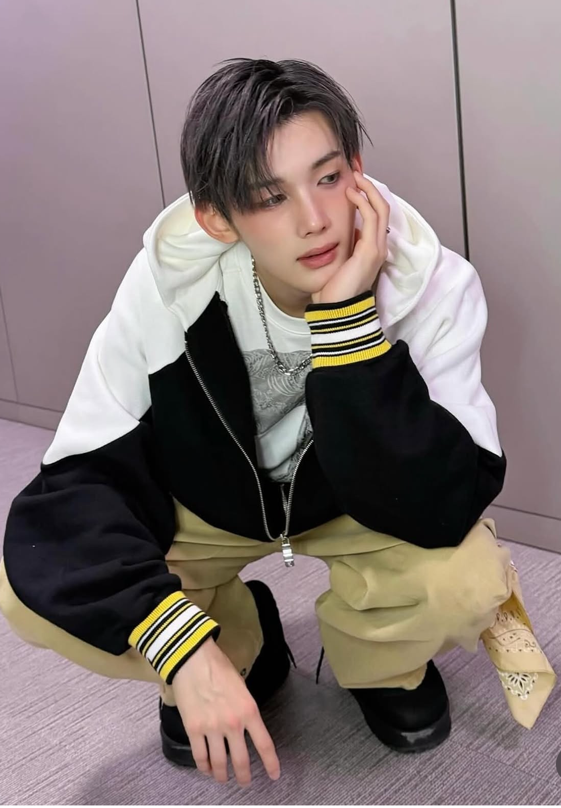 Behind-the-scenes cut of Jo (&TEAM)