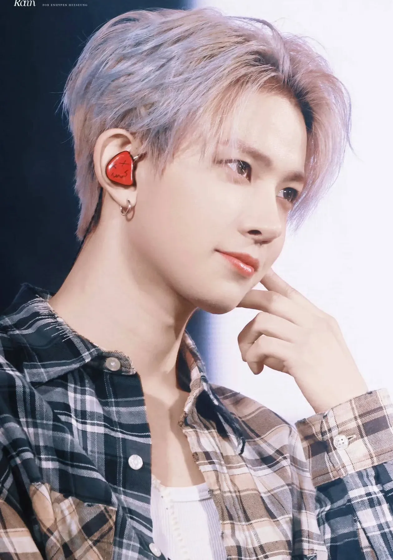 ヒスンの舞台裏ショット