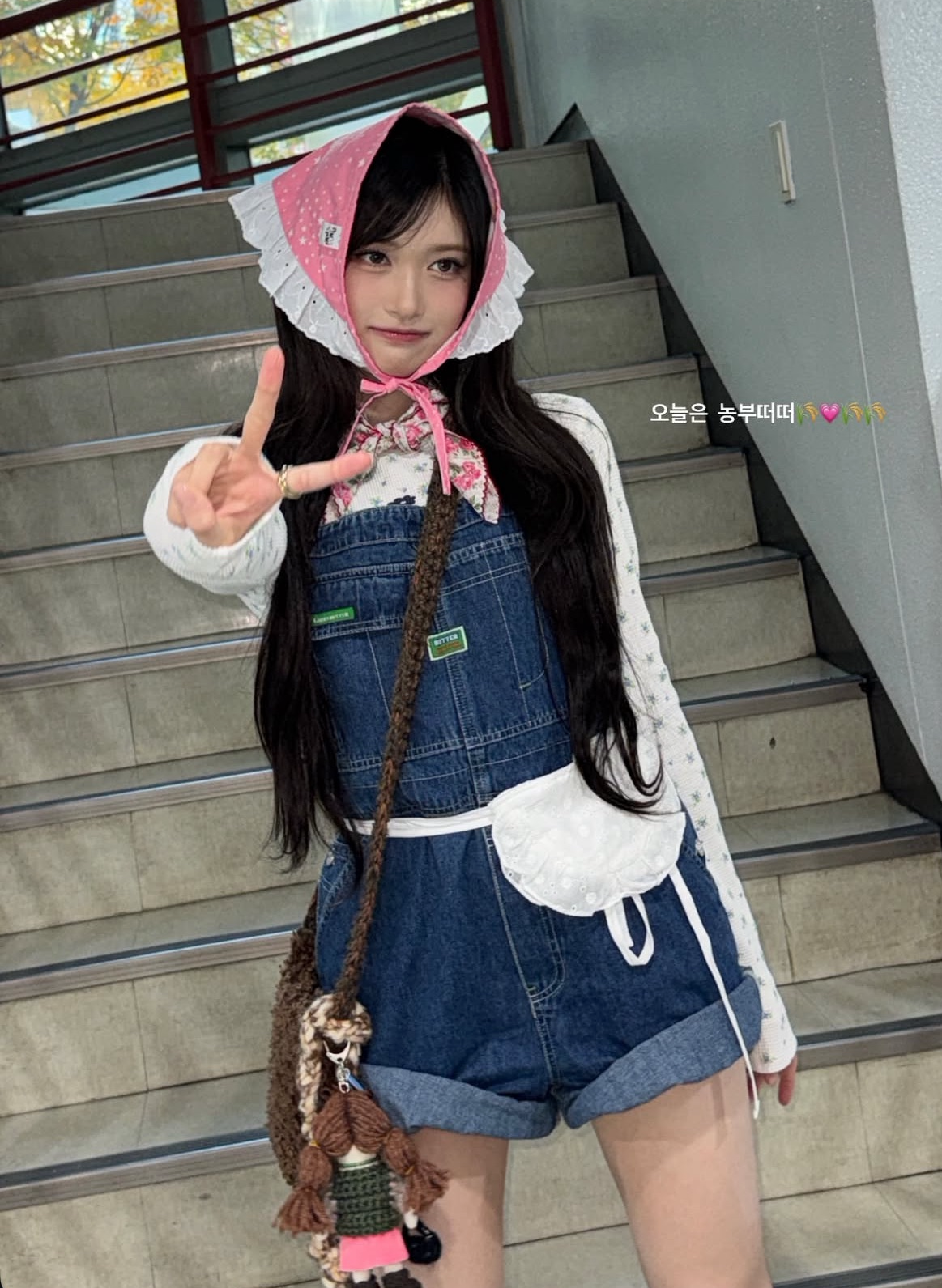 Behind-the-scenes cut of Leeseo (IVE)