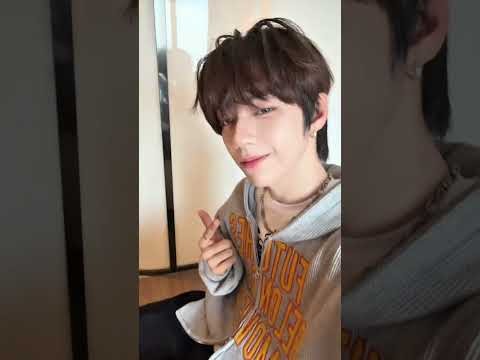 Latest photo of JL (AHOF)