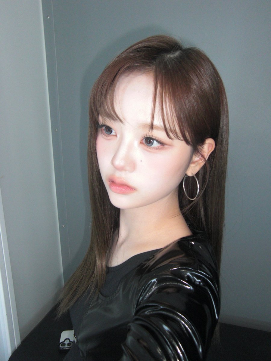 Latest photo of tripleS