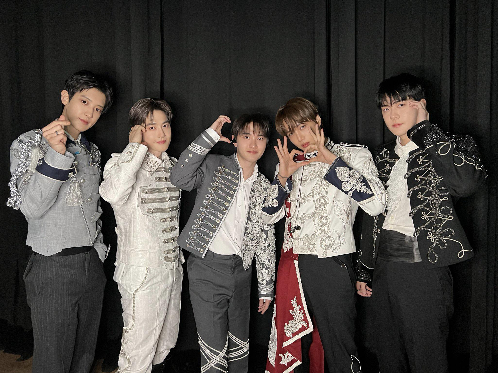 EXO의 비하인드 컷