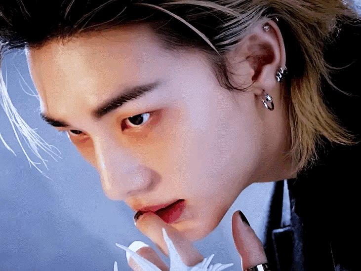 Behind-the-scenes cut of Hyunjin (Stray Kids)