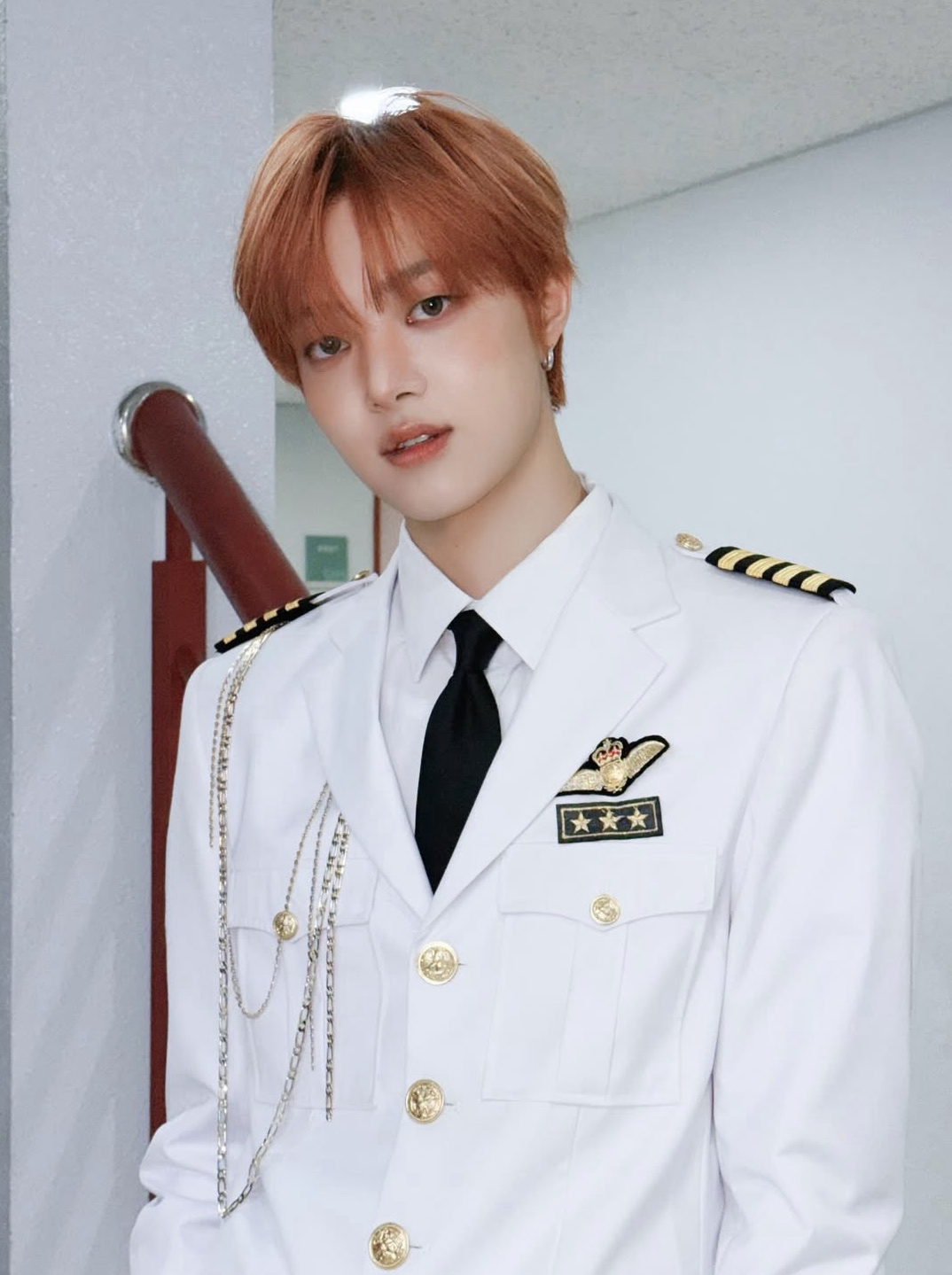 Foto aktivitas terbaru EJ (&TEAM)