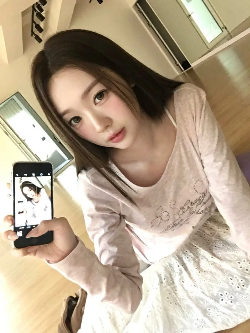 Latest photo of tripleS