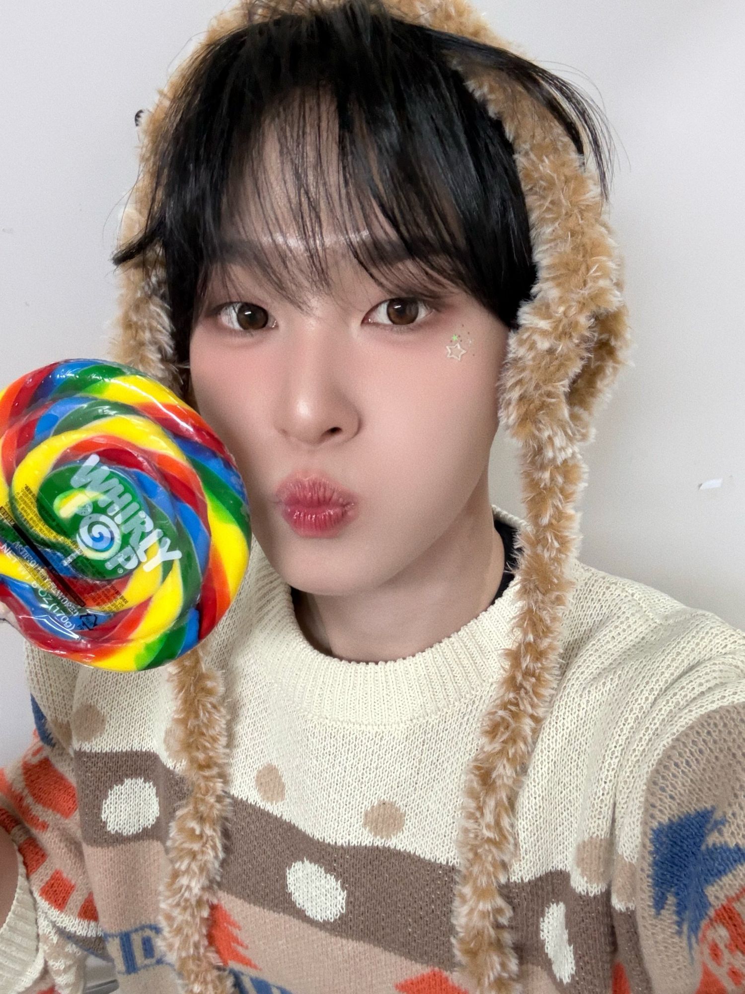 Today’s hot picks from the 자유게시판 community