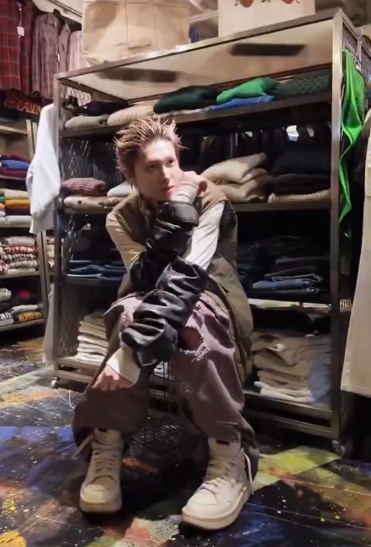 Behind-the-scenes cut of Martin (CORTIS)