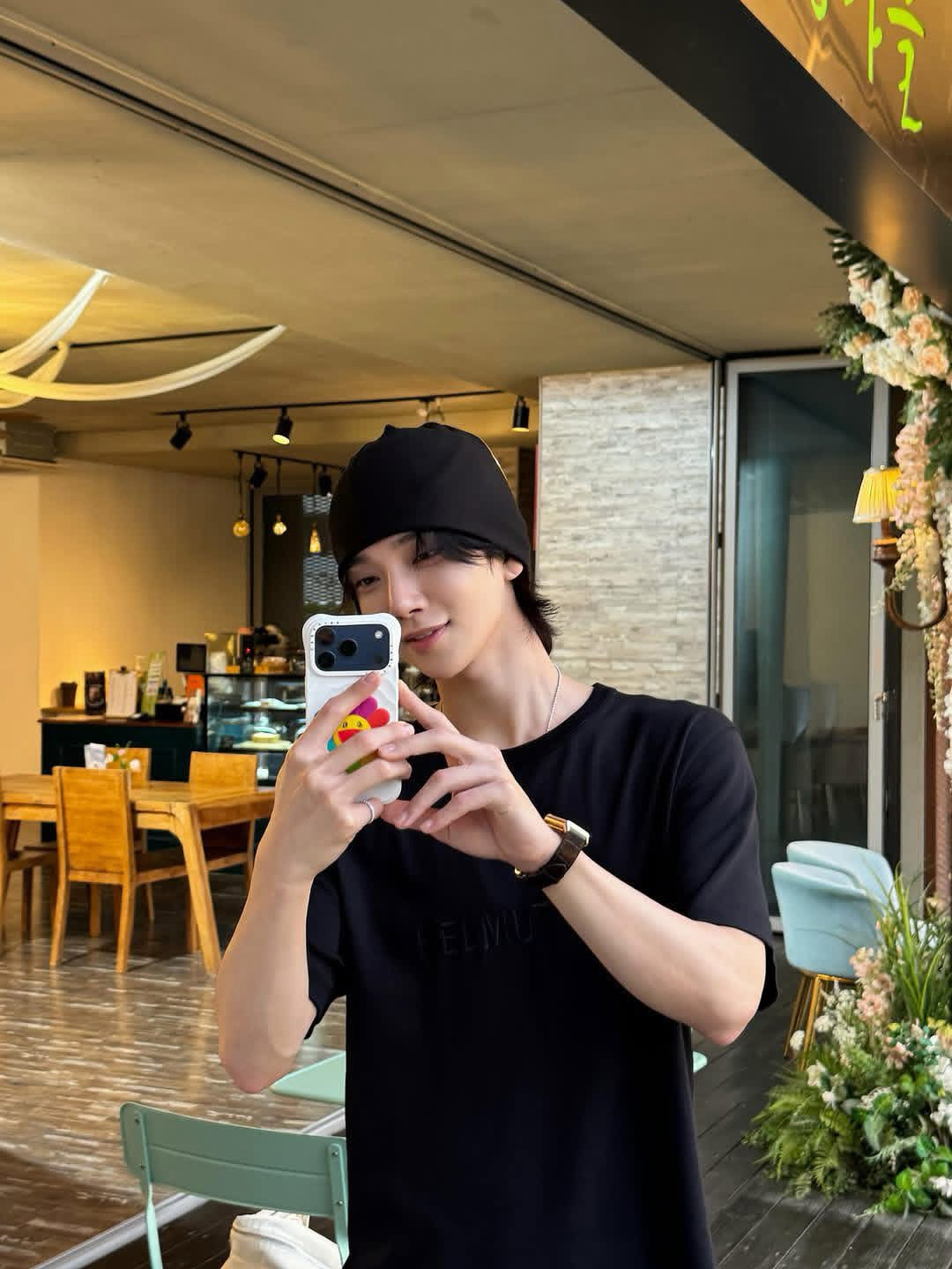 Latest photo of Joshua (SEVENTEEN)