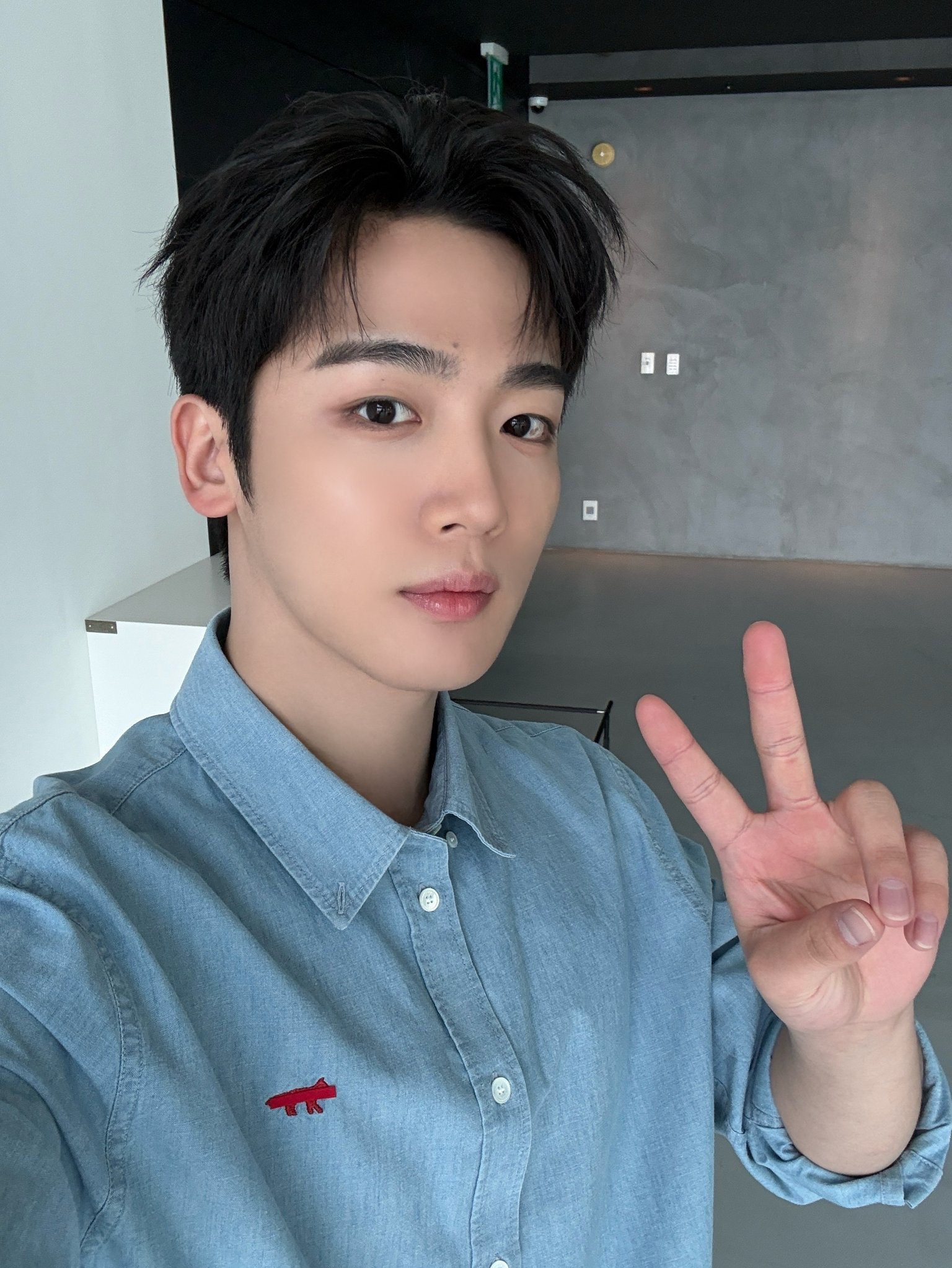 WEi キム・ヨハン ファンダムコミュニティ │ KPOP人気No.1アプリ 最愛ドル