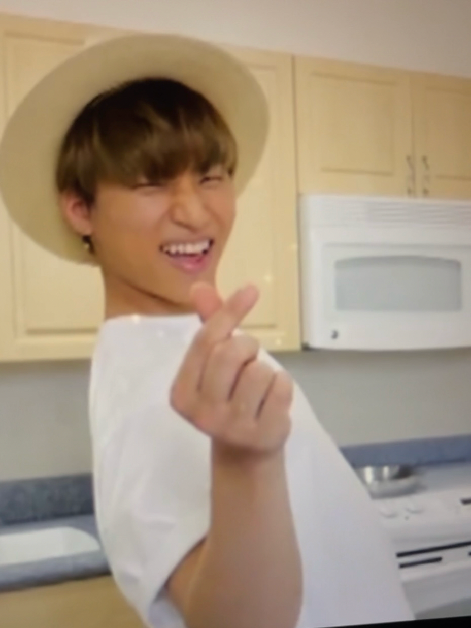 D-LITE (BIGBANG)の舞台裏ショット