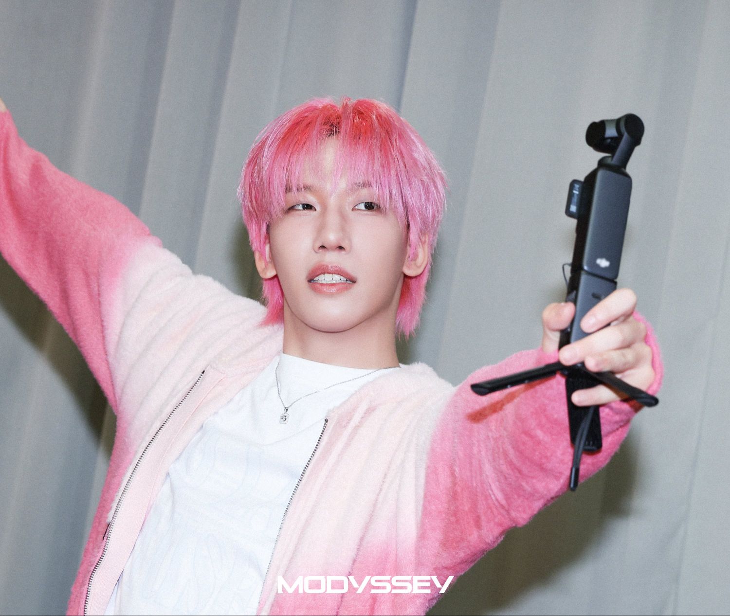 A moment captured by Li Zihao (MODYSSEY)'s fan