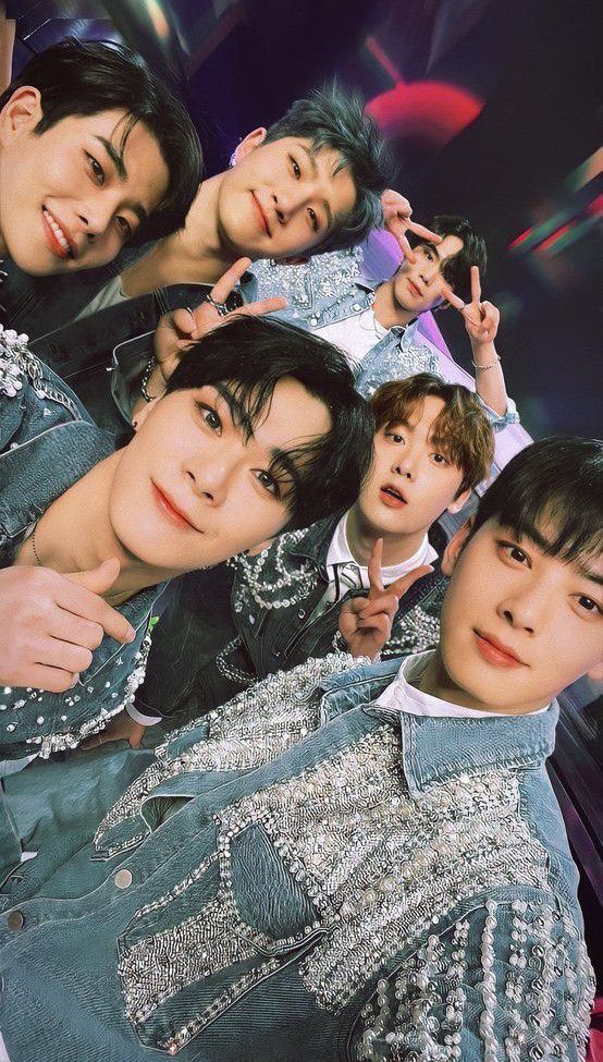 아스트로 최근 활동샷