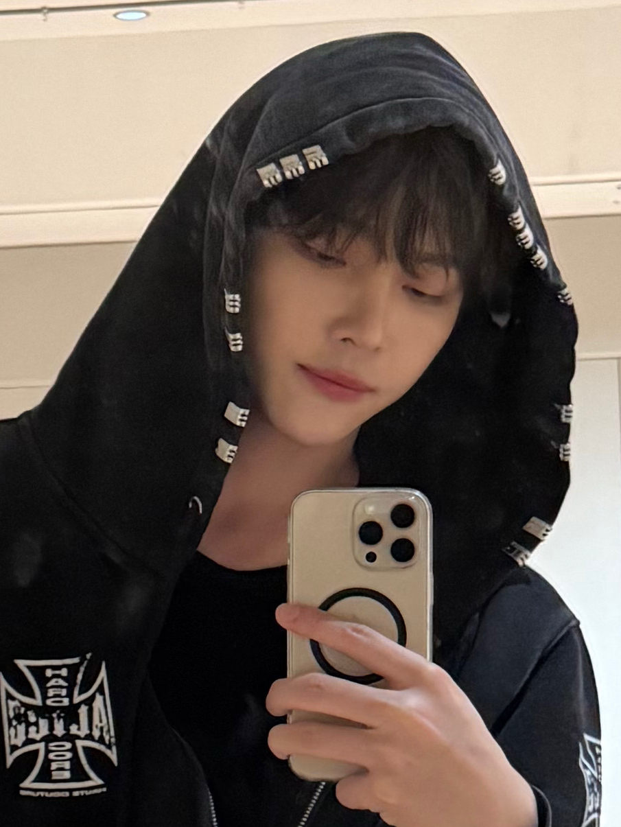 Recent activity shot of Nicholas (&TEAM)