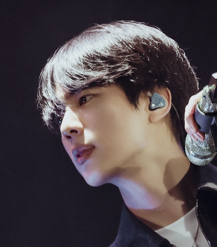 Latest photo of Jin (BTS)