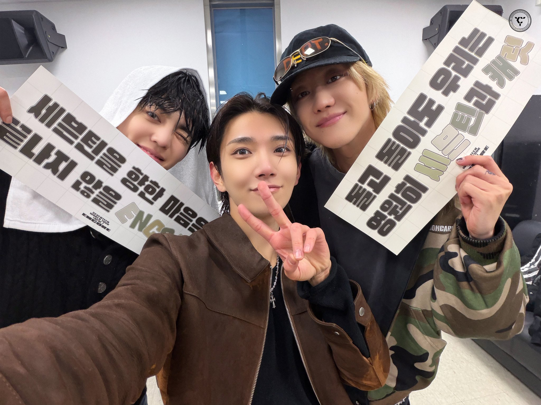 A moment captured by Joshua (SEVENTEEN)'s fan