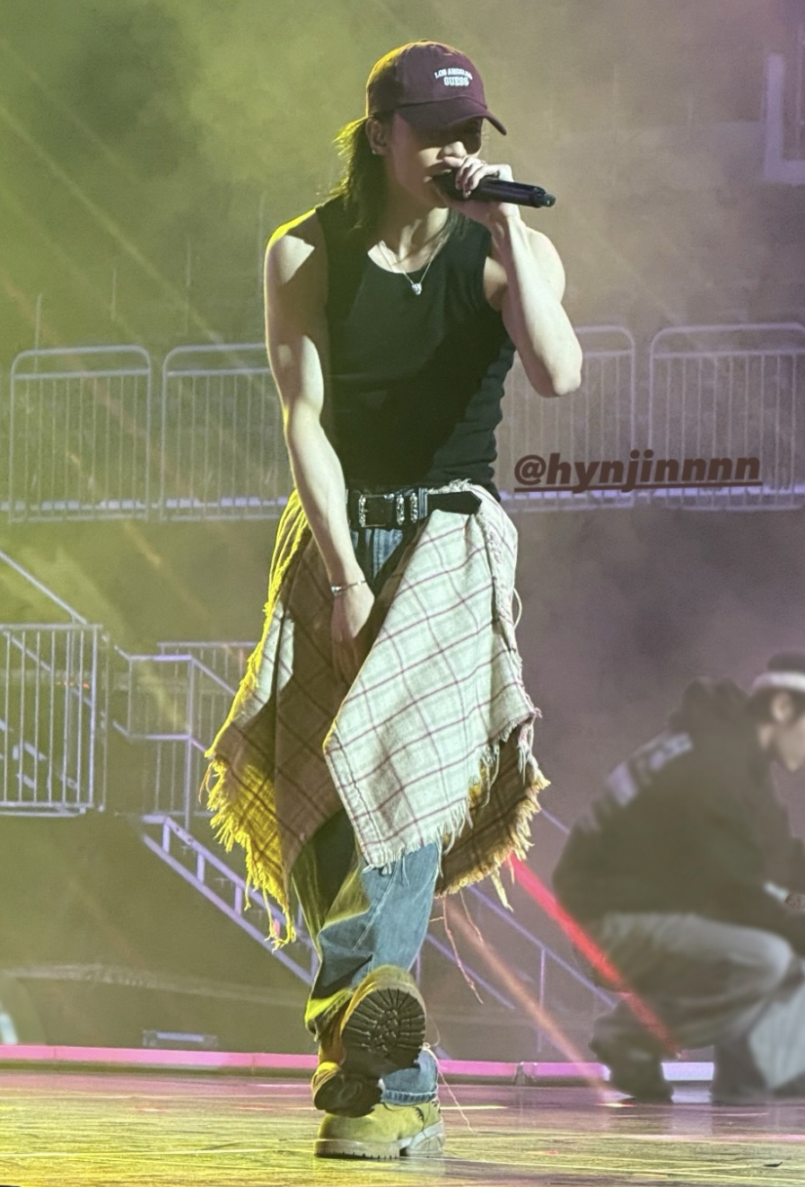 铉辰 (Stray Kids)的幕后花絮