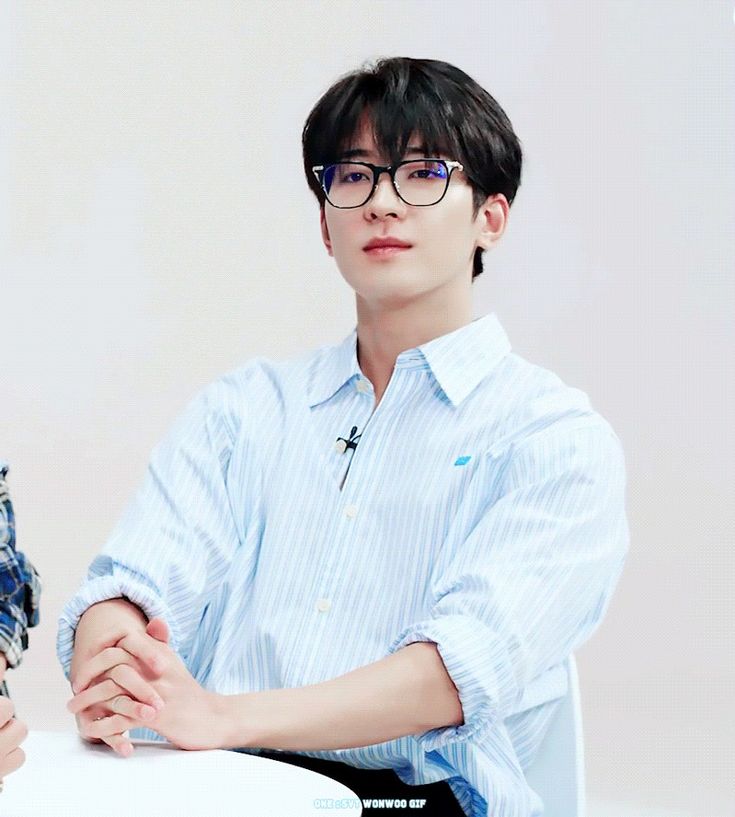 Latest photo of Wonwoo (SEVENTEEN)