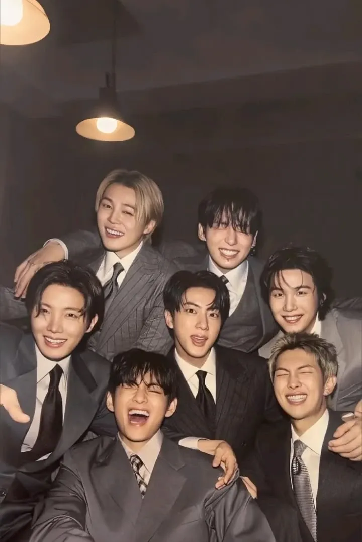 Momen yang diabadikan oleh penggemar BTS