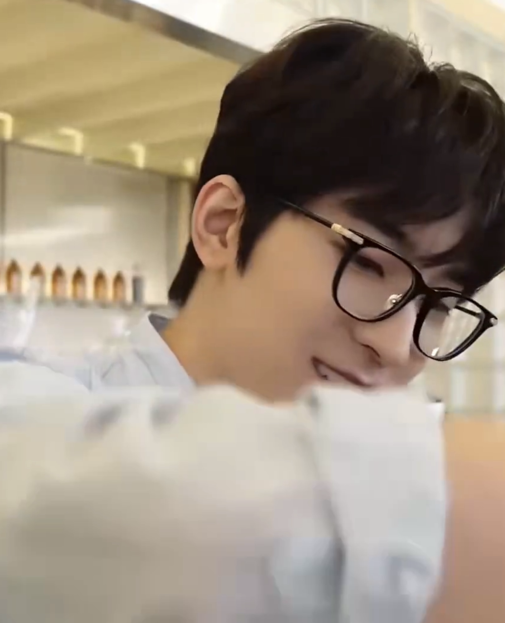 圓佑 (SEVENTEEN)的最新照片