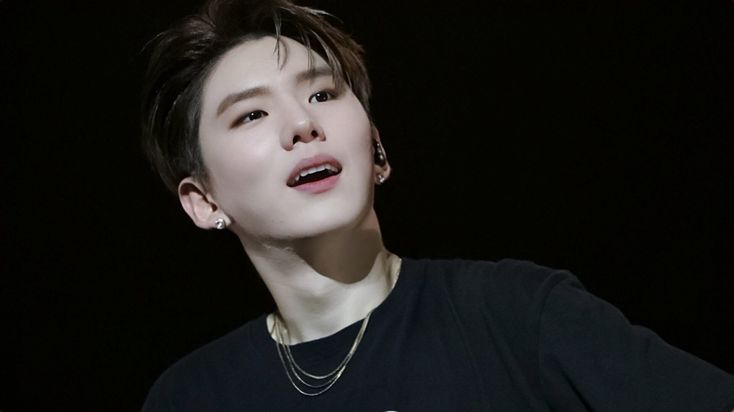 基贤 (MONSTA X)的最新照片