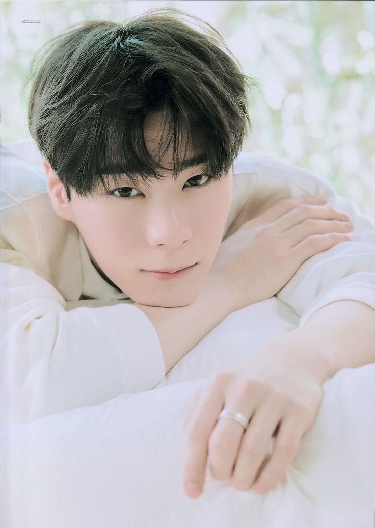 Recent activity shot of Moonbin (ASTRO)