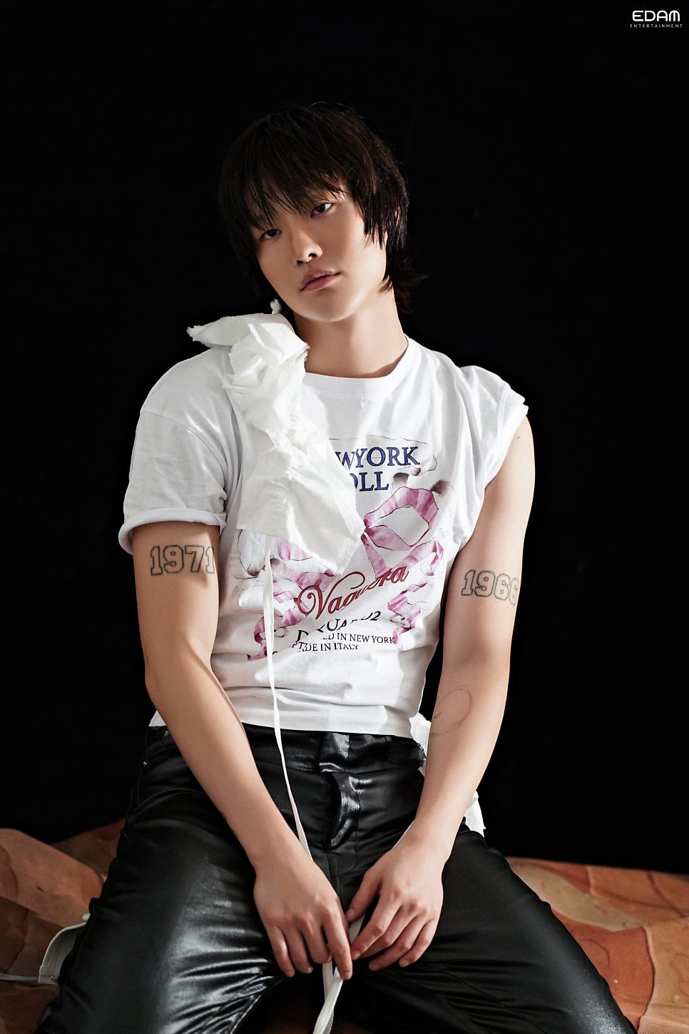 Behind-the-scenes cut of WOODZ